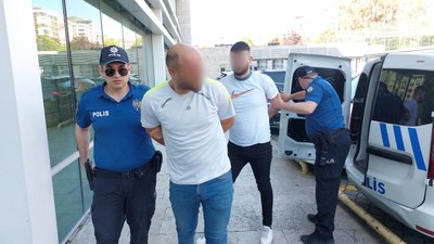 Samsun’da park halindeki otomobili benzin dökerek yaktılar