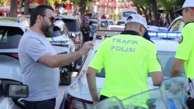 Aksaray'da kasksız ve ehliyetsiz kullandığı motosiklet, sigortasız çıktı