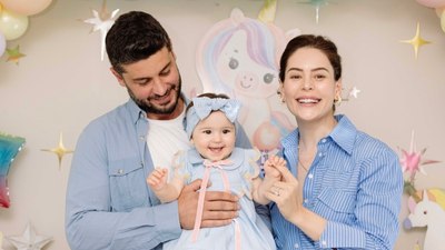 Berk Oktay ve Yıldız Çağrı Atiksoy'un kızları Mira