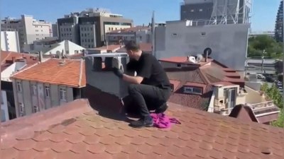 İstanbul'da aranan şüphelilere operasyon: Bacaya gizlenmiş silah ele geçirildi