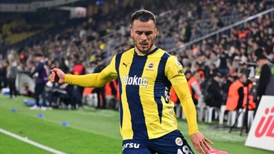 Juventus, Filip Kostic'i geri çağırdı
