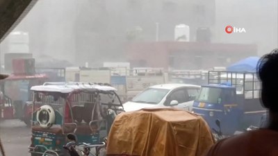 Pakistan’da şiddetli fırtına: 13 ölü