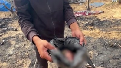 Gazze'de bir kadın karınındaki bebek ile yaşamdan koparıldı