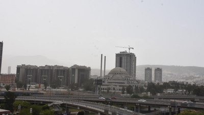 İzmir'de toz taşınımı görüldü