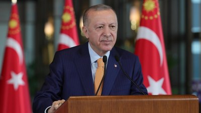 Fenerbahçe'yi tebrik etti