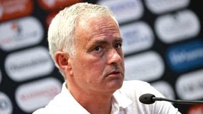 Jose Mourinho: Avrupa'da Türk futbol tarihinin gördüğünden daha fazla final oynadım