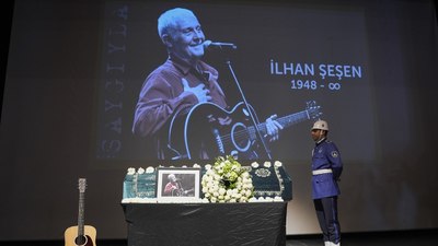 İlhan Şeşen'in tabutu asansöründe mahsur kaldı