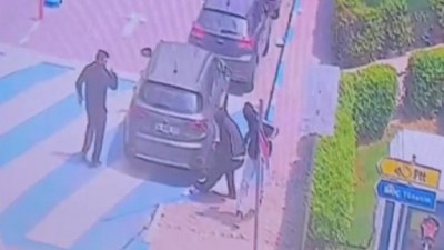 İstanbul Bağcılar'da banka önünde 4 milyon liralık silahlı gasp