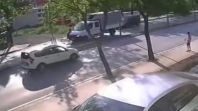 İstanbul'da kamyonetin çarptığı çocuk yaralandı