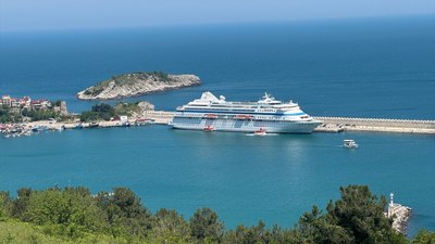 Bartın'ın Amasra ilçesi kruvaziyerlerin uğrak noktası oldu