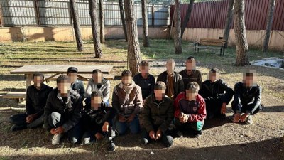 Hatay'da 65 kaçak göçmen yakalandı