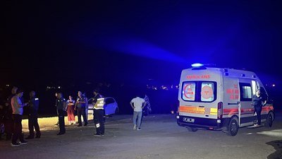 Adana'da tekne gezintisi sırasında baraj gölüne düşen kişi kayboldu