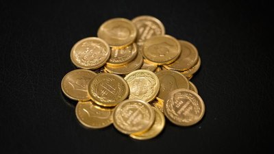 Altın değer kaybetti, dolar/TL yatay seyirde