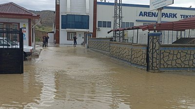Kastamonu'da sağanak: Sanayide üretim durdu
