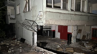 İzmir'de metruk binada 3 kafatası ve kemik parçaları bulundu