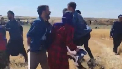 Şanlıurfa'da iki aile arasındaki taşlı sopalı kavgada 5 kişi yaralandı