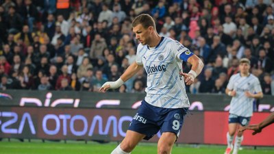 Edin Dzeko, Fenerbahçe'ye veda etti