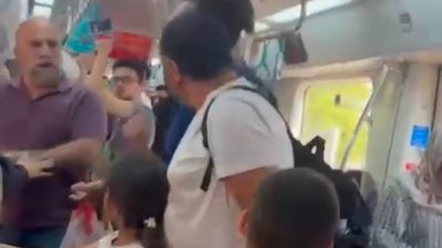 Marmaray'da korku dolu anlar: Çocuklarının yanında saldırıya uğradı