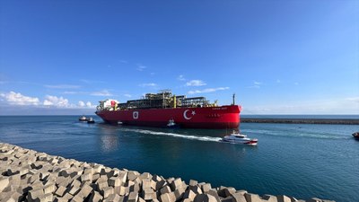 Türkiye'nin ilk yüzer platformu Osman Gazi Filyos Limanı'nda