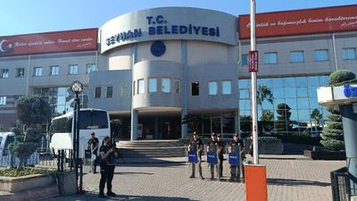 CHP’li Seyhan ve Ceyhan Belediye Başkanları gözaltına alındı