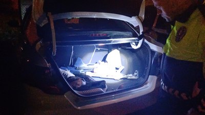 Çorum’da tekeldeki kavga polis kovalamacasıyla bitti