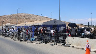 Ülkelerine dönen Suriyeli'ler, Kurban Bayramı öncesi Cilvegözü'nde yoğunluk oluşturdu