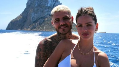 Mauro Icardi sevgilisini öpmeye doyamadı