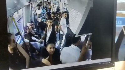 Marmaray'daki yumruklu saldırıda 'başörtüye hakaret' iddiası