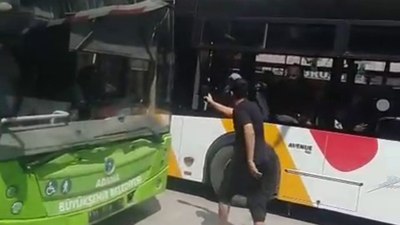 Adana'da ters yöne girip kadın şoföre hakaret eden şahıs ehliyetsiz çıktı