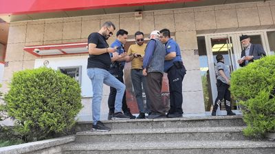 Bursa'da telefon dolandırıcılarından polis sayesinde kurtuldu