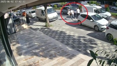 Kocaeli'de yol vermeyen 3 maganda anne ile oğluna saldırdı