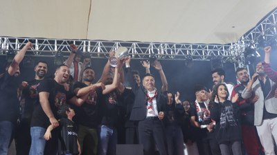 1'inci Lig'e yükselen Van Spor'dan coşkulu kutlama