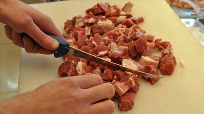 Kurban eti kesildikten sonra ne kadar bekletilmeli?