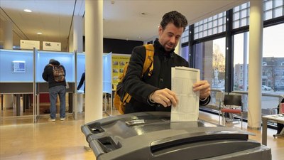 Erken seçimin Hollanda’ya maliyeti 105 milyon euro