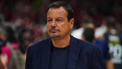 Panathinaikos'un başantrenörü Ataman'a 5 bin euro para cezası
