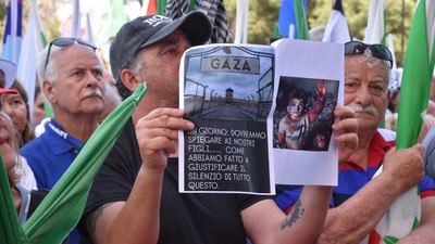 İtalya'da Gazze'ye destek yürüyüşü