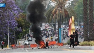 Los Angeles'ta göçmenlerin gözaltına alınmasına tepki