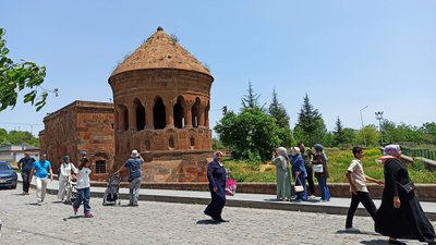 Ahlat'ta Kurban Bayramı yoğunluğu yaşanıyor