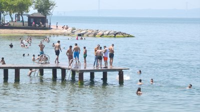 Kocaeli'nin mavi bayraklı plajları bayramın gözdesi oldu