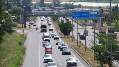 Tekirdağ-İstanbul yolunda tatilden dönüş yoğunluğu başladı