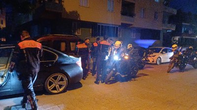 Çorum'da silahlı kavga: 1'i polis, 2 yaralı