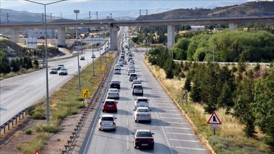 Sürücülere 'yorgun ve uykusuz yola çıkmayın' uyarısı