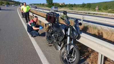 Samsun'da bariyere çarpan motosikletli 50 metre sürüklendi: 1 ölü