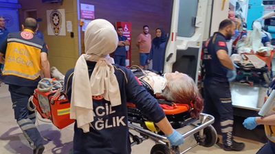 Bursa'da yoldan karşıya geçmeye çalışan yayaya otobüs çarptı