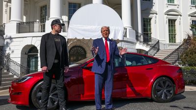 Tesla'nın insansı robot projesi Optimus'ta ayrılık: Sebebi Trump olabilir