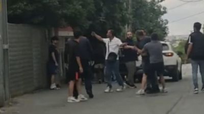 İstanbul'da kimlik kontrolüne direnen alkollü şüpheli, kadın polise saldırdı