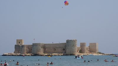 Mersin sahillerinde yoğunluk sürüyor