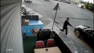 İstanbul'da sokak ortasında silahlı saldırı