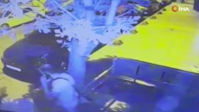 İstanbul'da birlikte yaşadığı kadının evini ateşe verdi