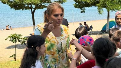 Demet Akalın'ın özür pikniği